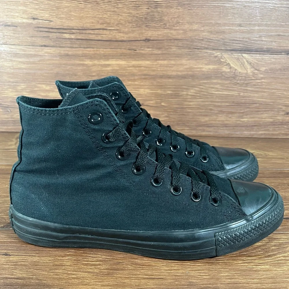 CONVERSE Black High Top Sneakers Women’s Size 9 Lace Up Shoes